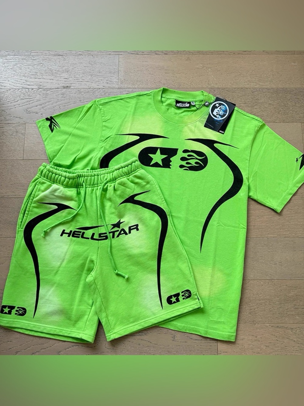 Hellstar Neon Green Matching Set – T-Shirt & Shorts Streetwear Outfit